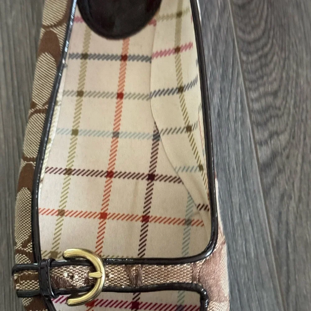 Coach Women's Tan and Brown Patterned Flats Size 8B - Picture 5 of 9